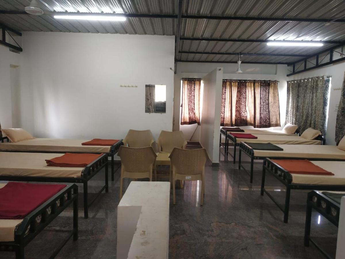 ييلاجيري Thirumala Inn المظهر الخارجي الصورة