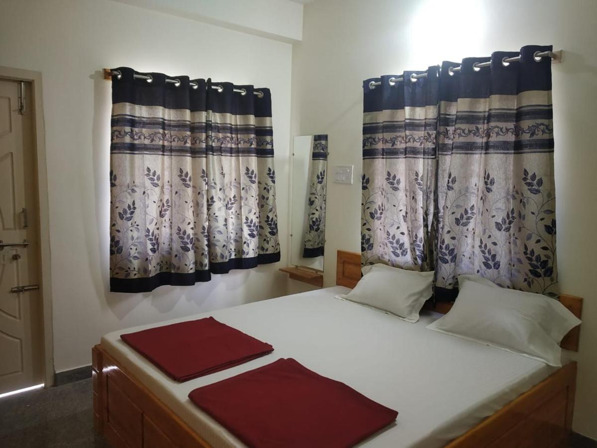 ييلاجيري Thirumala Inn المظهر الخارجي الصورة